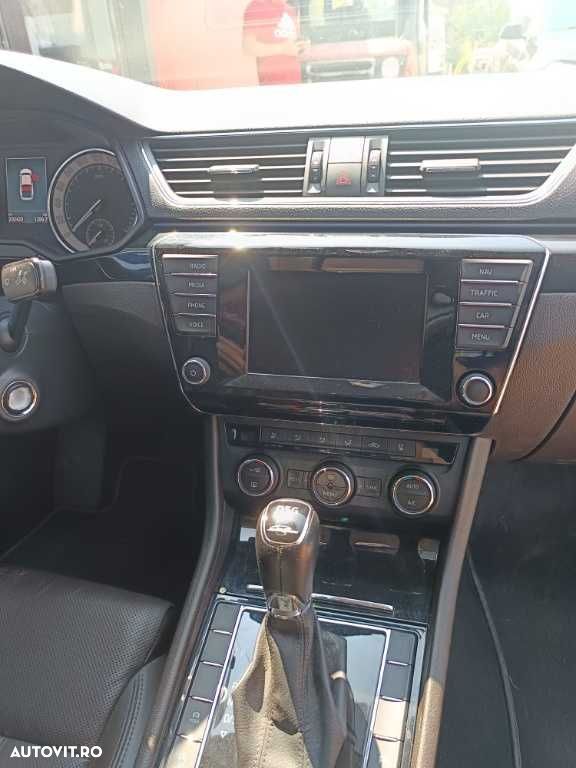 Navigatie originala Skoda Superb III - 1