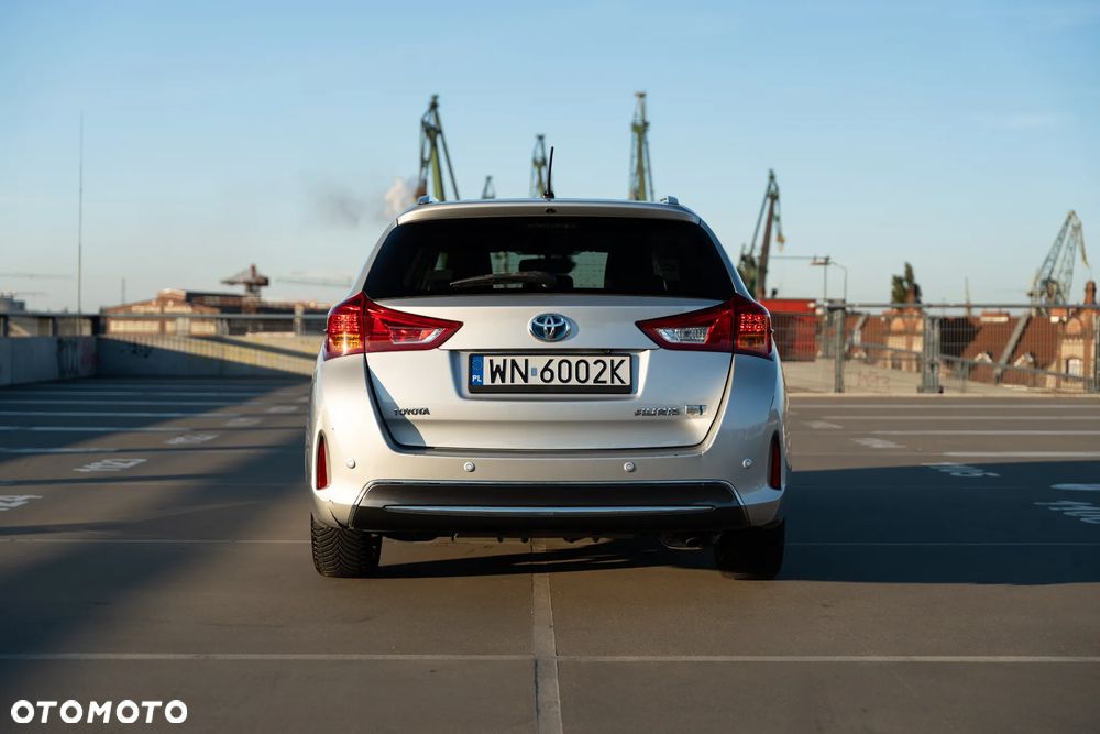 Toyota Auris 1.8 HSD Luna - 8