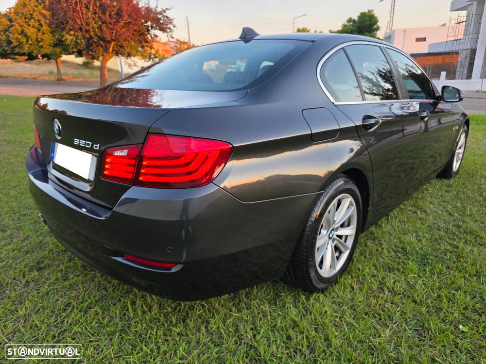 BMW 520 d Line Luxury Auto - 3