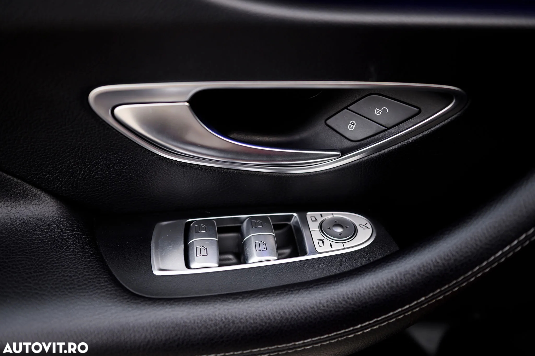 Mercedes-Benz E 220 d Coupe 9G-TRONIC AMG Line - 18