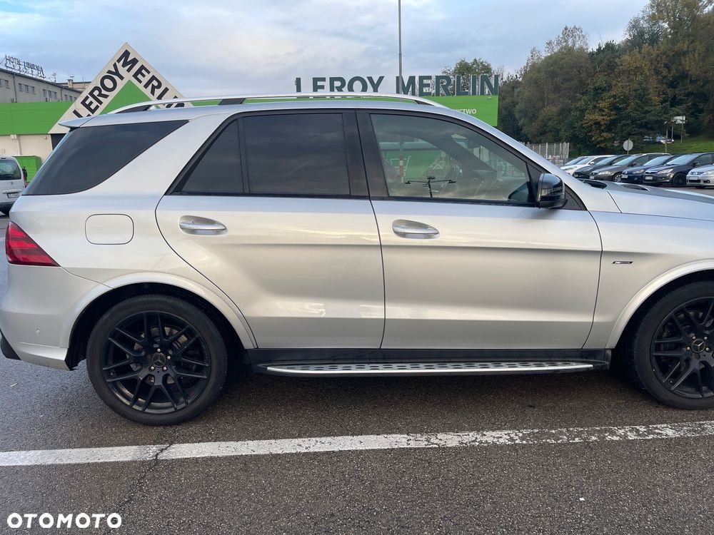 Mercedes-Benz GLE 350 d 4-Matic - 4