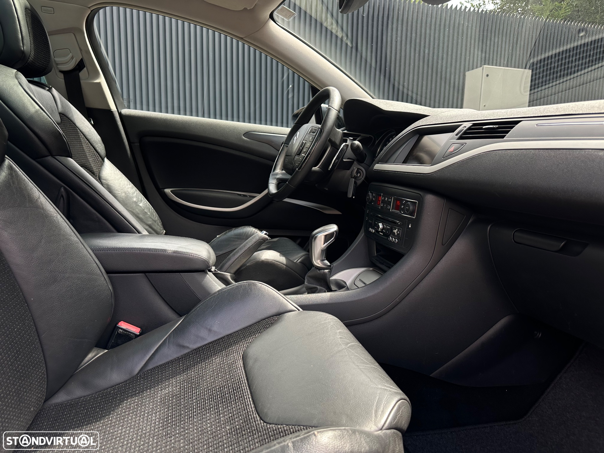 Citroën C5 Tourer 1.6 e-HDi Séduction Air.CMP6 - 27