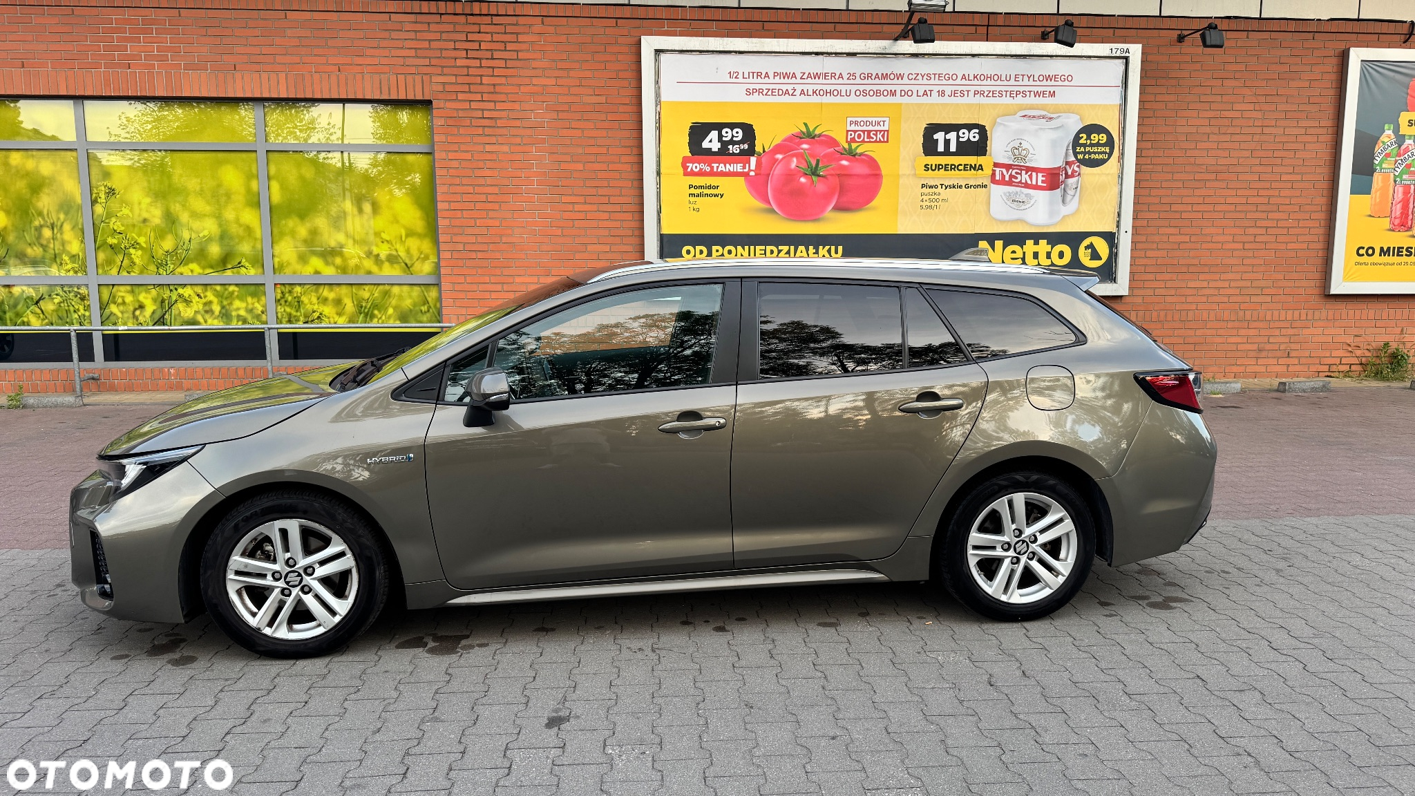 Toyota Corolla 1.8 Hybrid Comfort - 4
