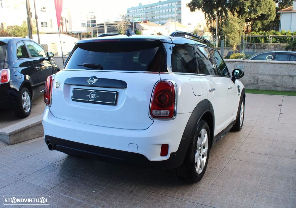 MINI Countryman Cooper SE ALL4 Auto - 37