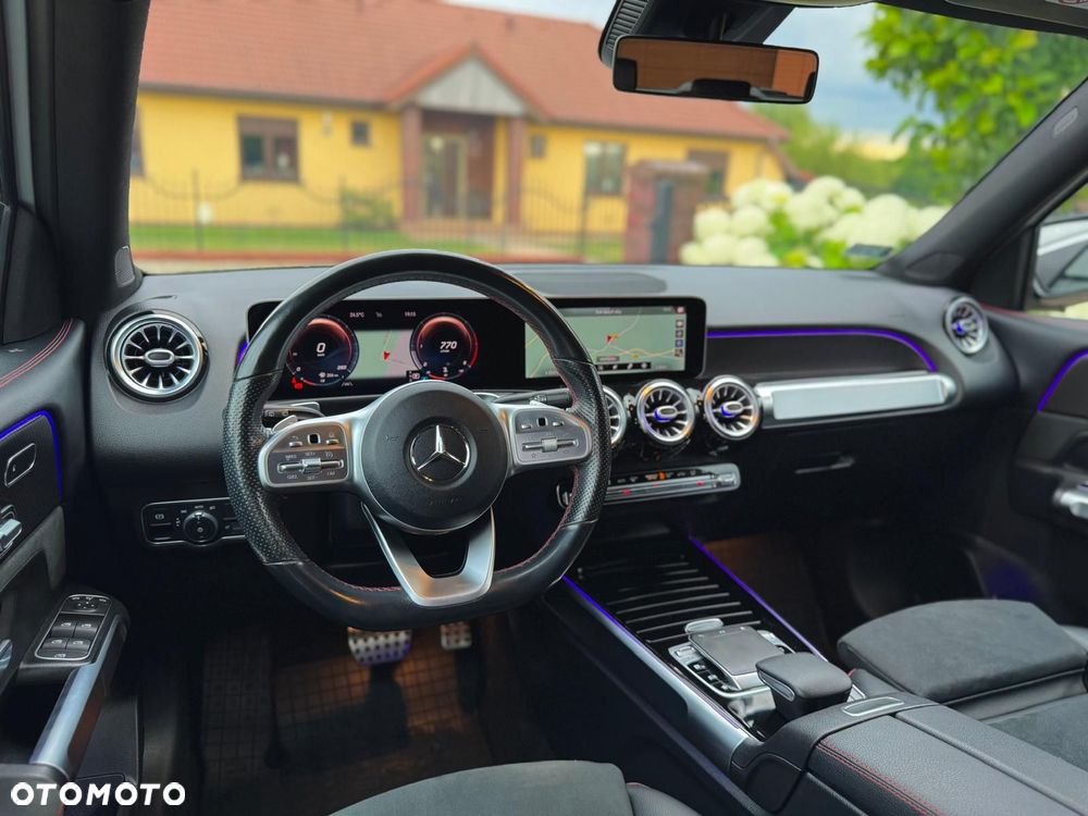 Mercedes-Benz GLB 200 d 4-Matic AMG Line 8G-DCT - 10