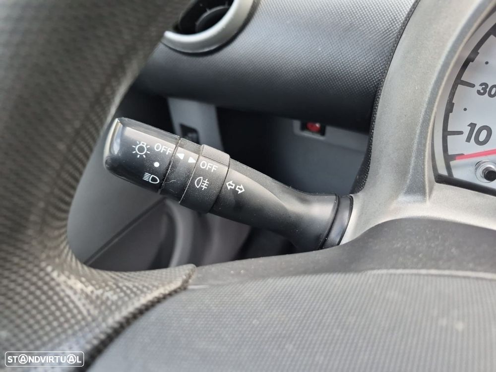 Peugeot 107 1.0 Urban - 6