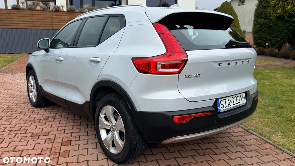 Volvo XC 40 T2 Essential - 18