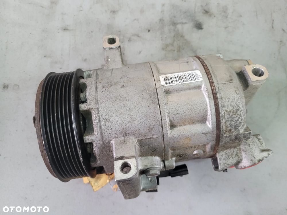Sprężarka pompa kompresor klimatyzacji RENAULT CAPTUR Clio IV 0.9 TCE 926000217R - 5
