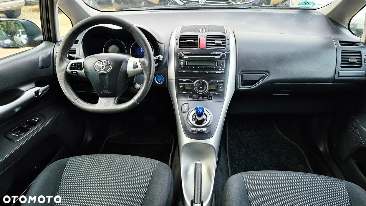 Toyota Auris 1.8 HSD Luna - 36