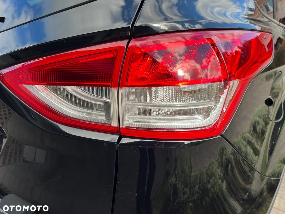 Ford Kuga 2.0 TDCi 2x4 Titanium - 34