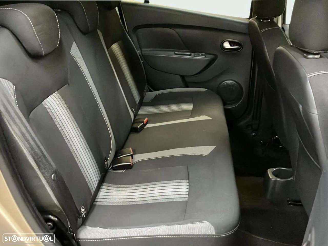 Dacia Sandero 0.9 TCe Stepway - 14
