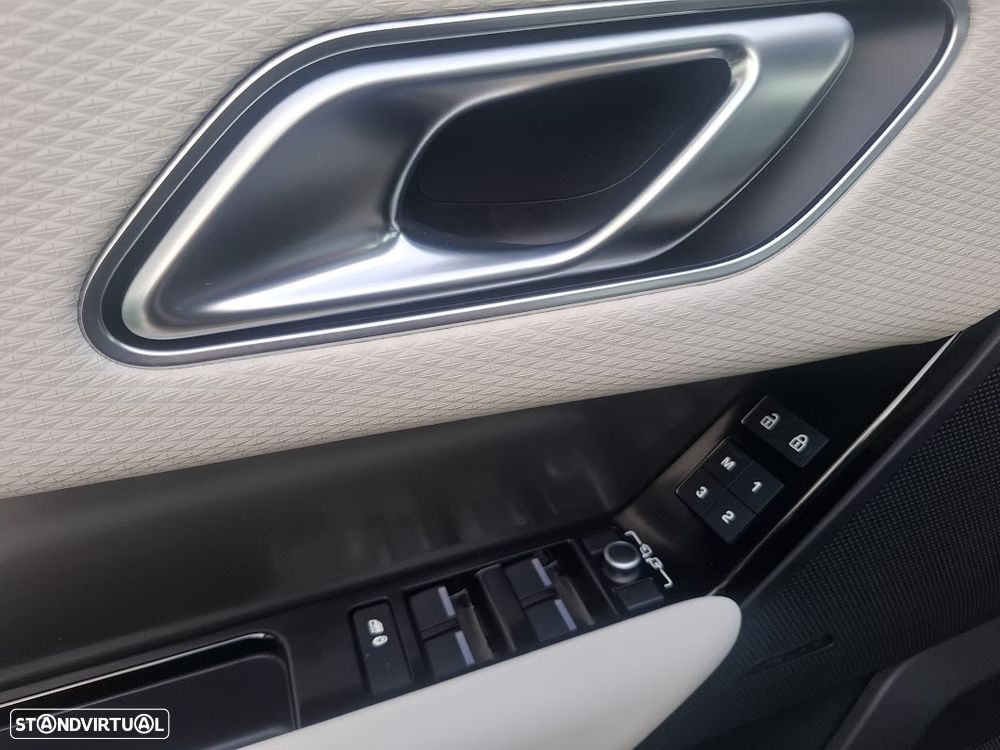 Land Rover Range Rover Velar 2.0 P400e AWD Dynamic SE - 31