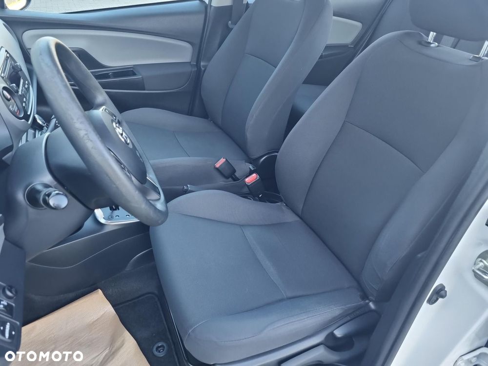 Toyota Yaris - 15