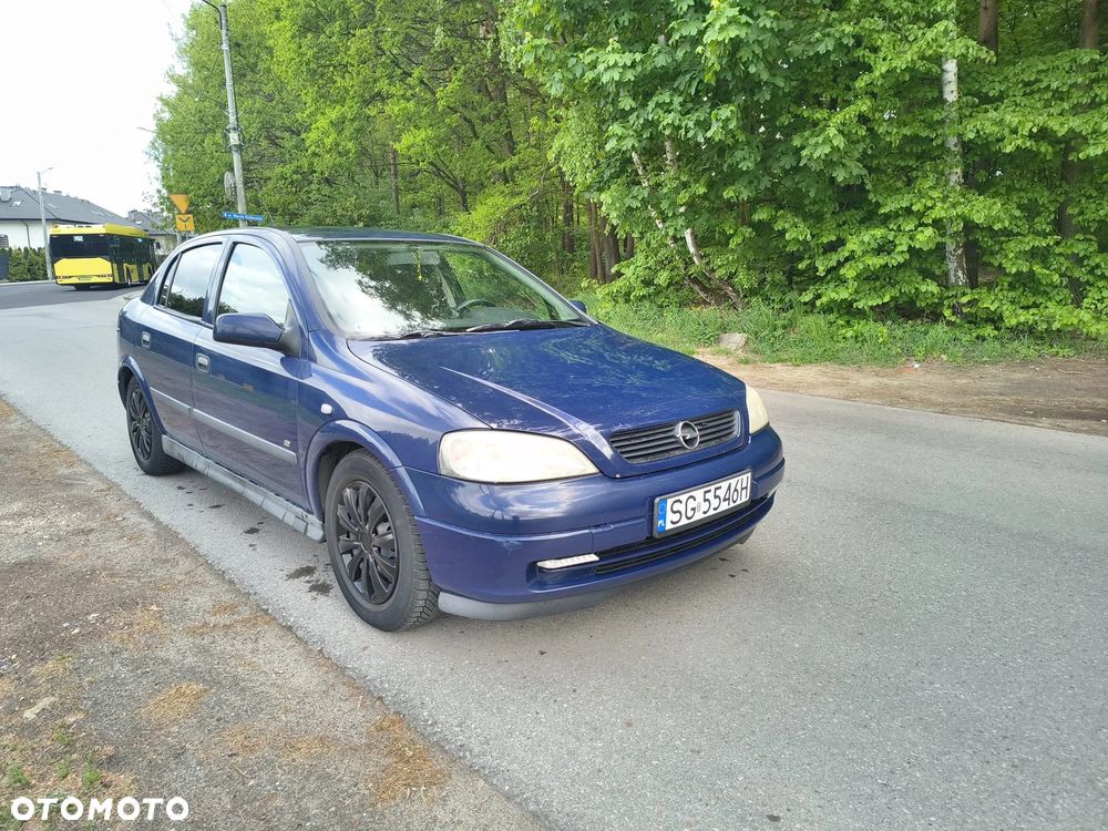 Opel Astra 1.4 Sport - 1