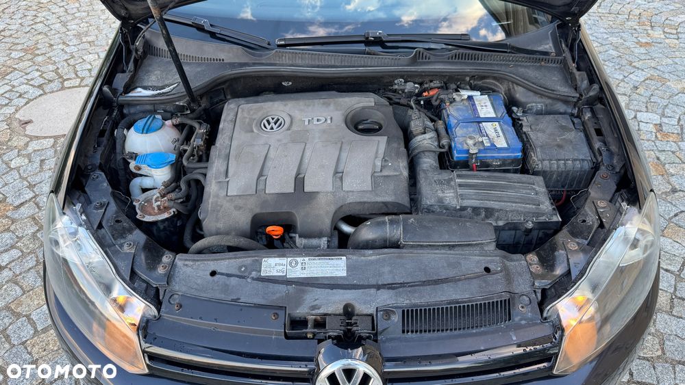Volkswagen Golf 1.6 TDI DPF BlueMotion - 9