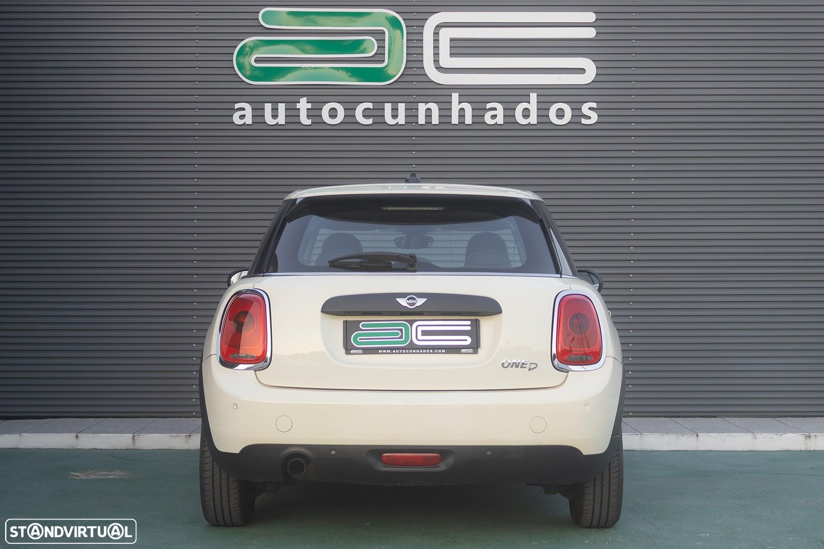 MINI 5 Portas One D - 5