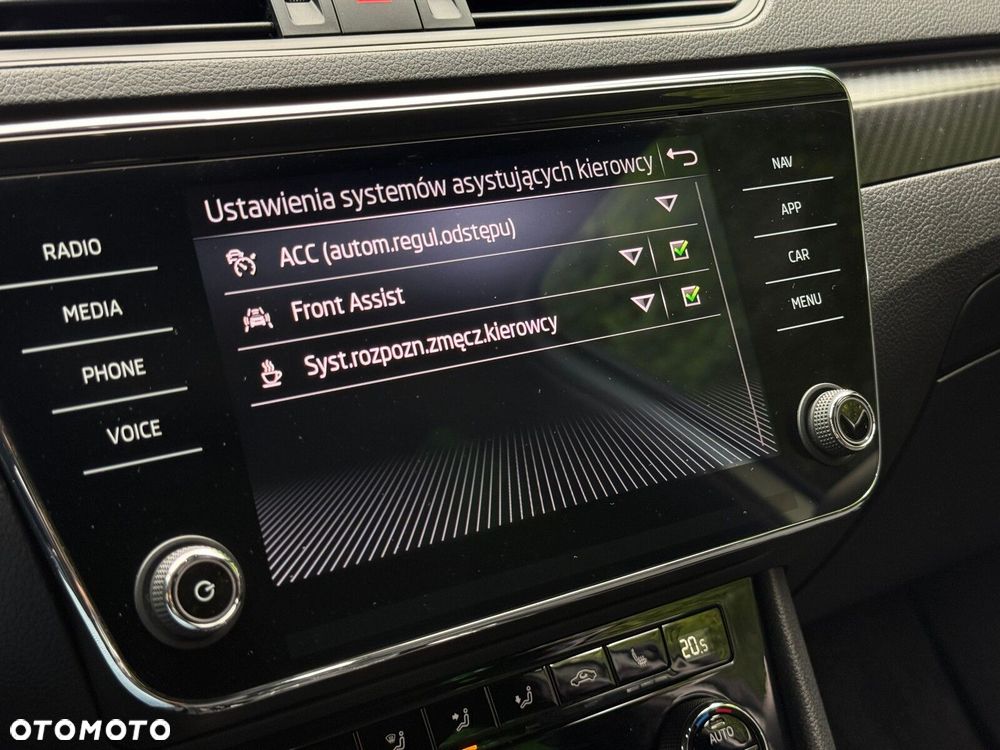 Skoda Superb 2.0 TSI 4x4 Sportline DSG - 40