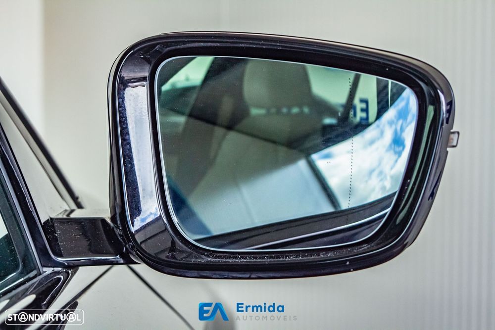 BMW 530 e Pack Desportivo M - 15