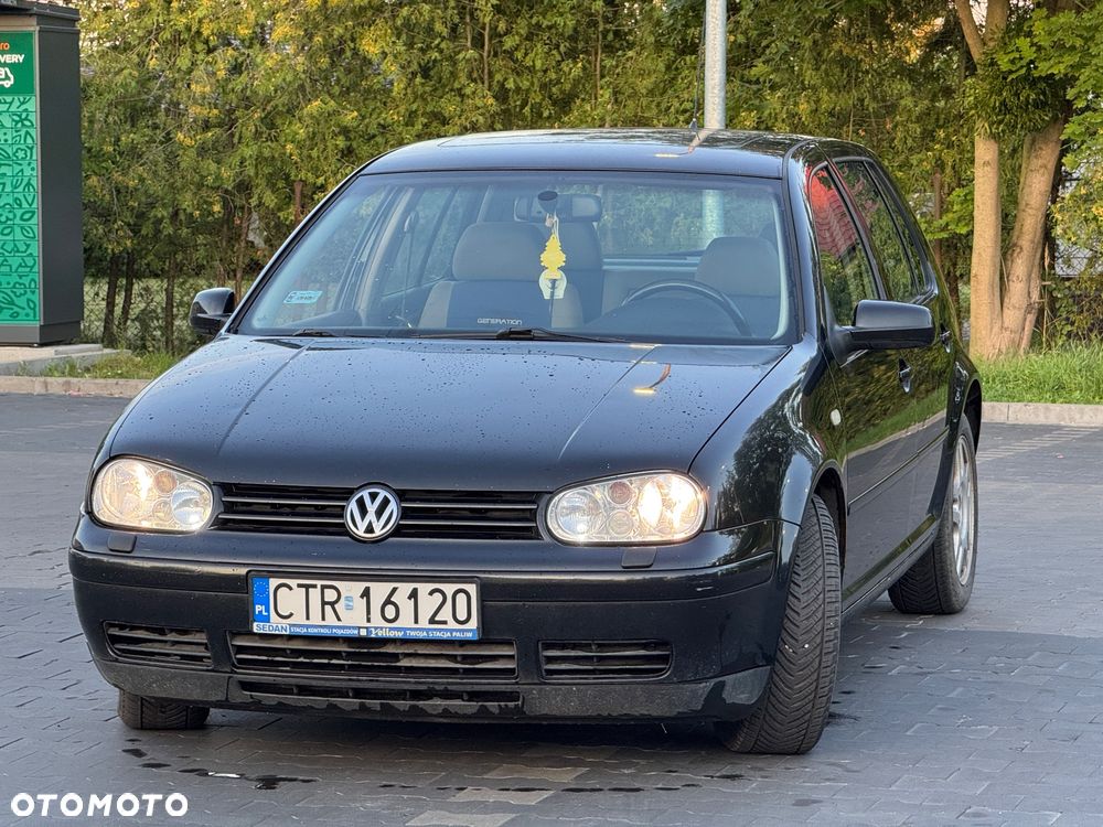 Volkswagen Golf - 2