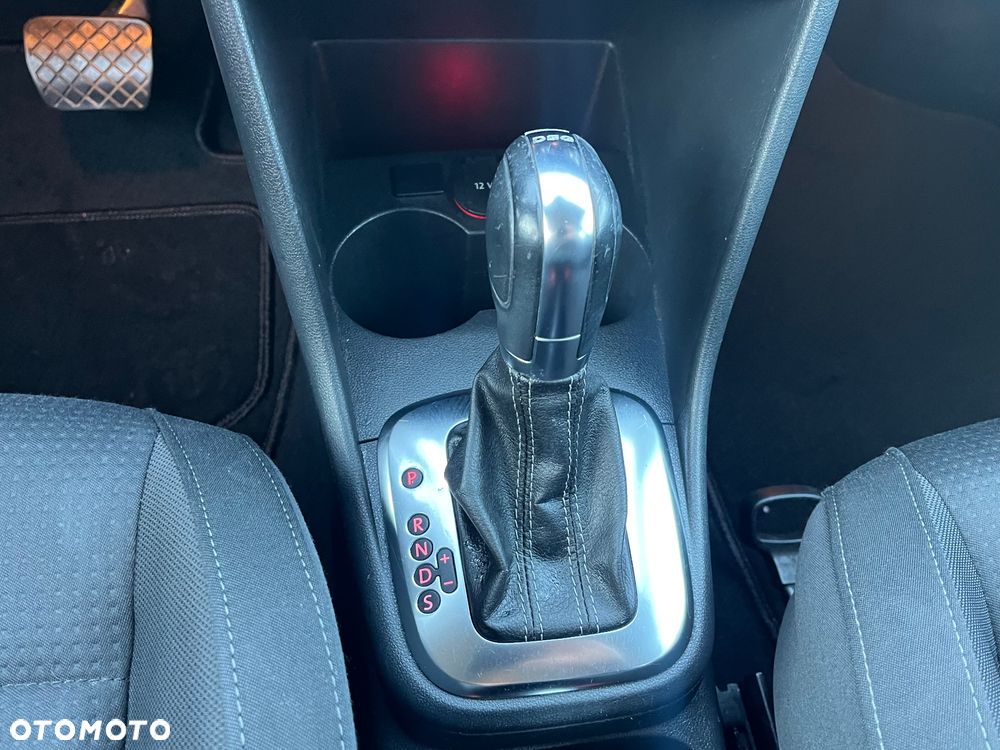 Volkswagen Polo 1.4 DSG Team - 24