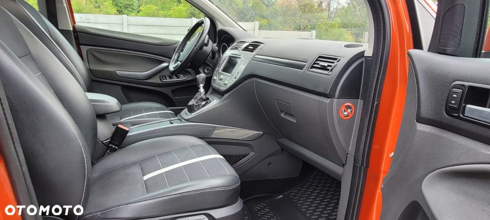 Ford Kuga 2.0 TDCi 4x4 Titanium - 22