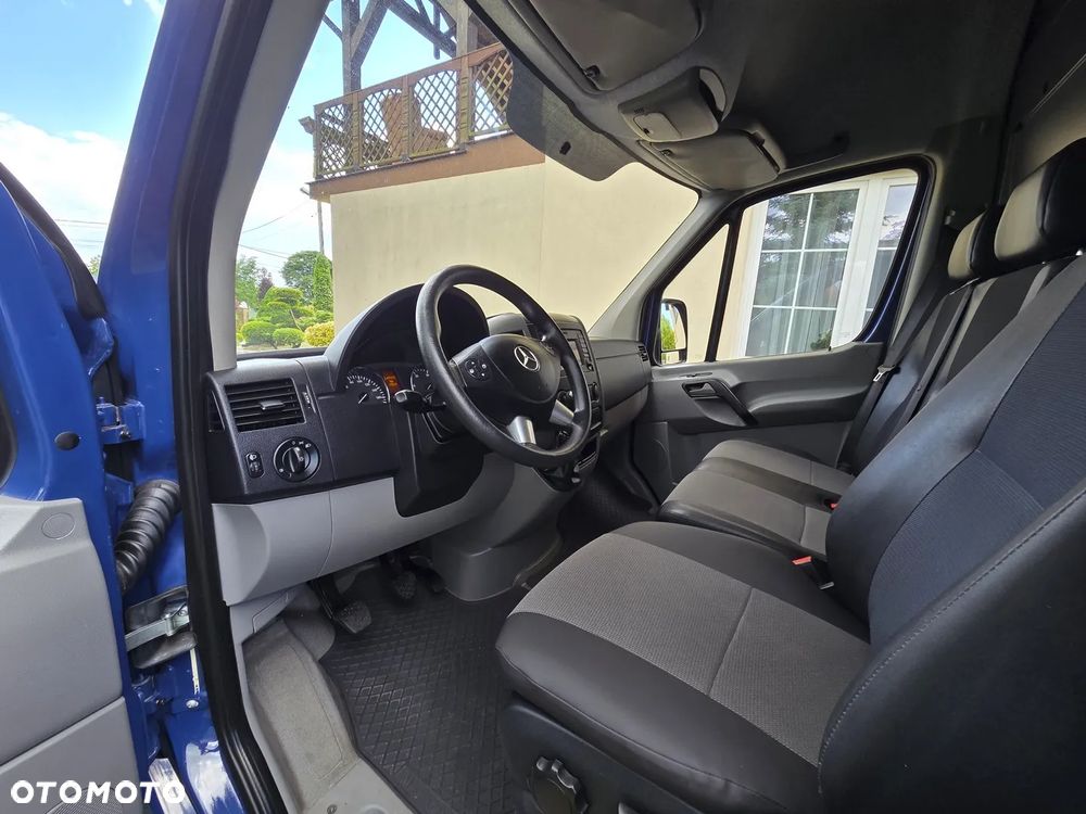 Mercedes-Benz Sprinter - 27