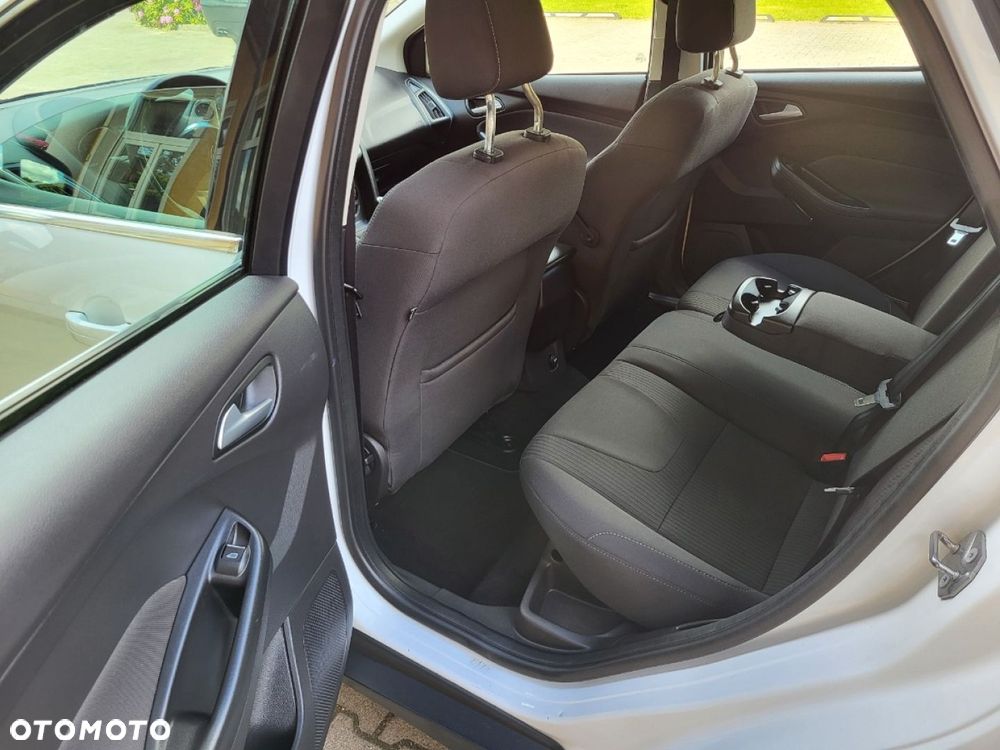 Ford Focus - 38
