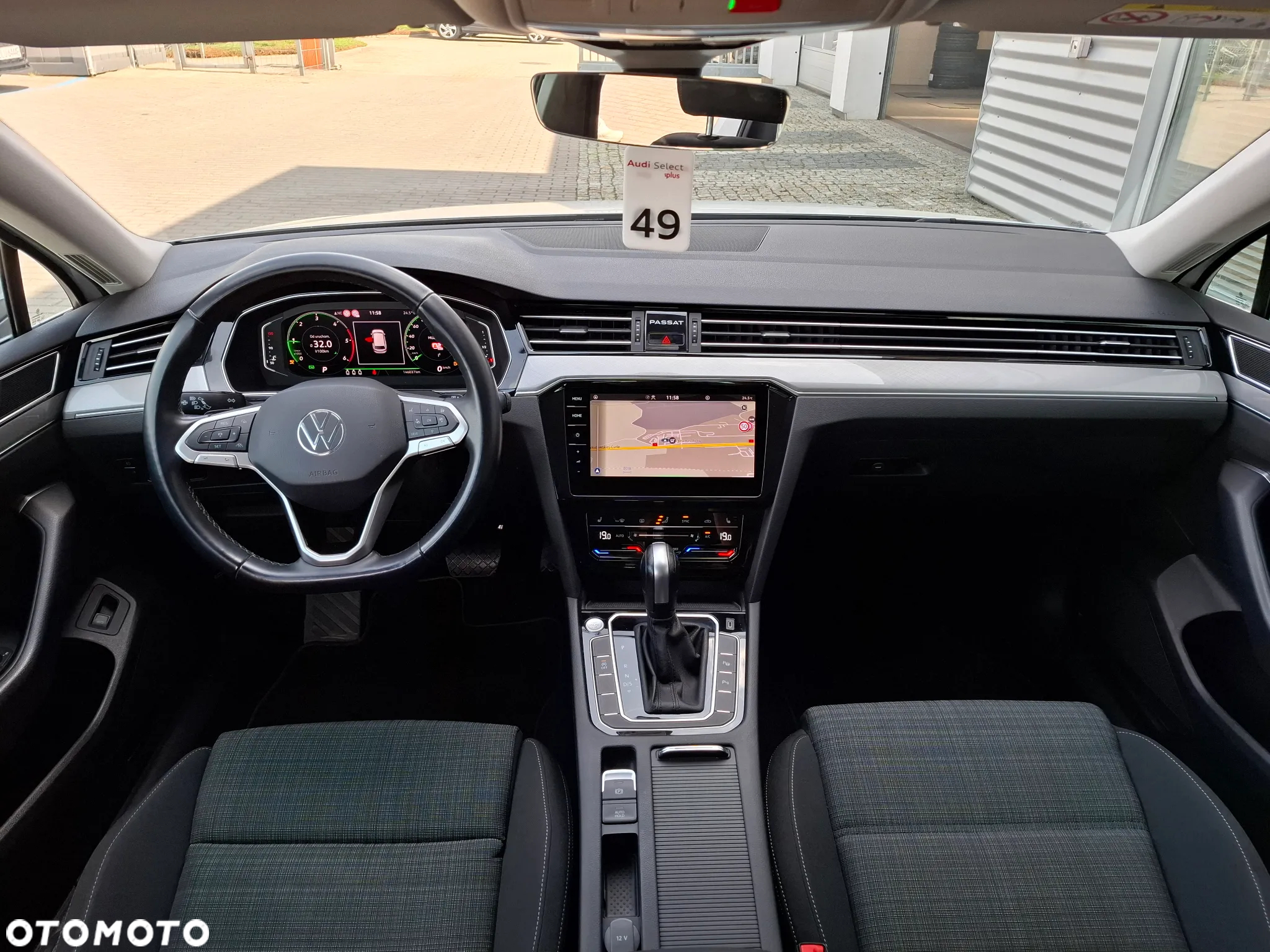 Volkswagen Passat Variant 2.0 TDI SCR DSG Business - 6