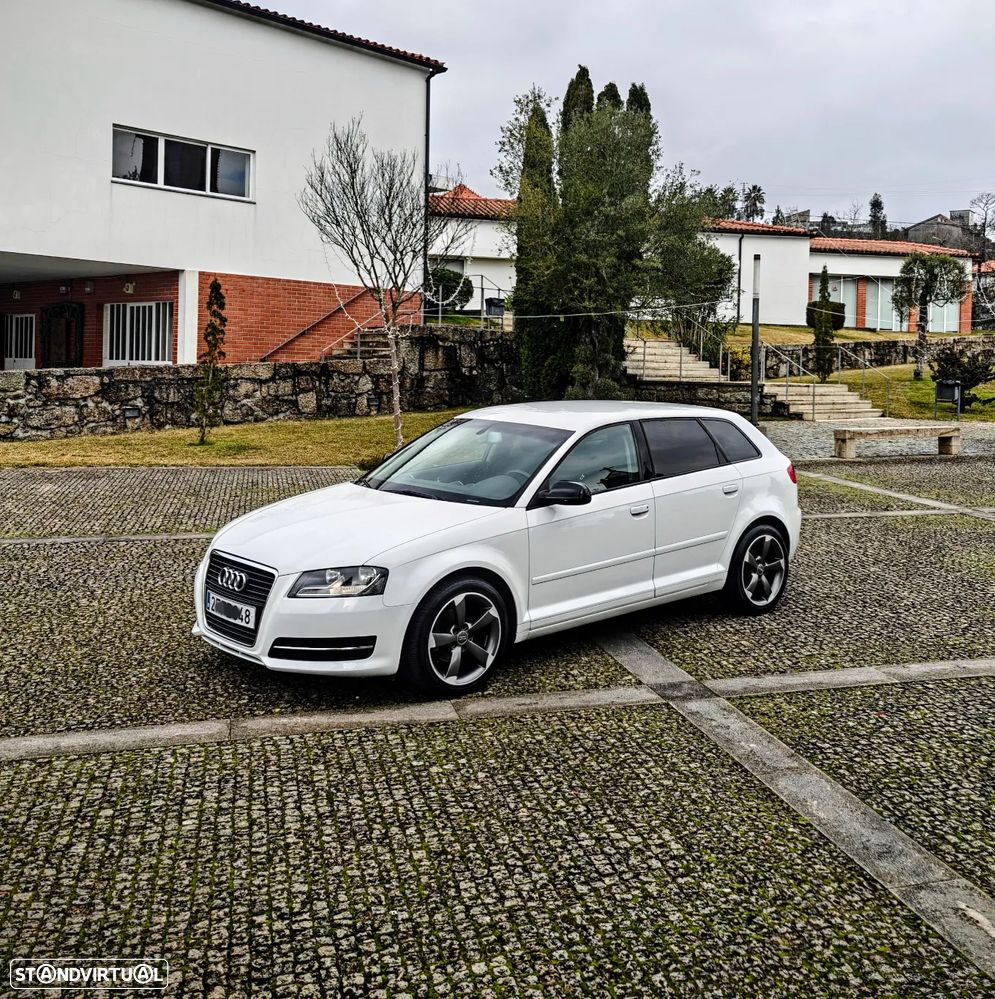 Audi A3 Sportback 1.6 TDI S tronic sport - 23