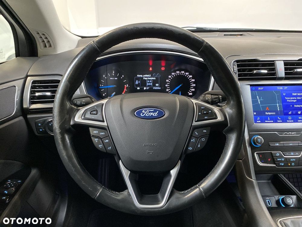 Ford Mondeo - 23