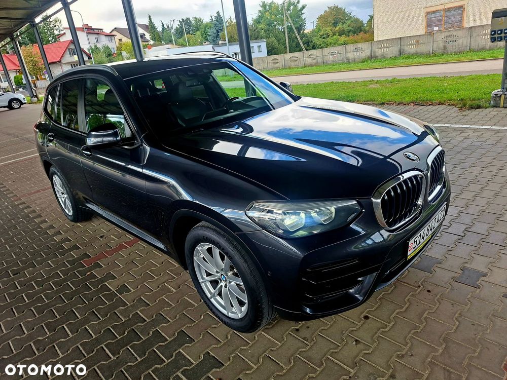 BMW X3 xDrive20d Luxury Line - 7