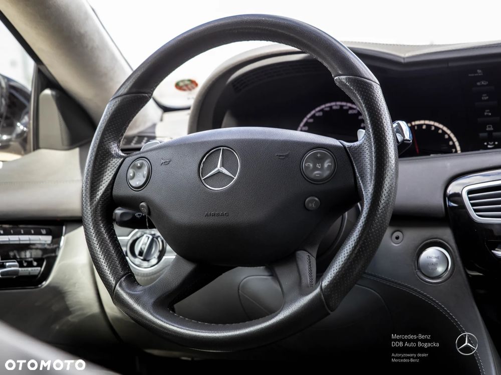 Mercedes-Benz CL - 26