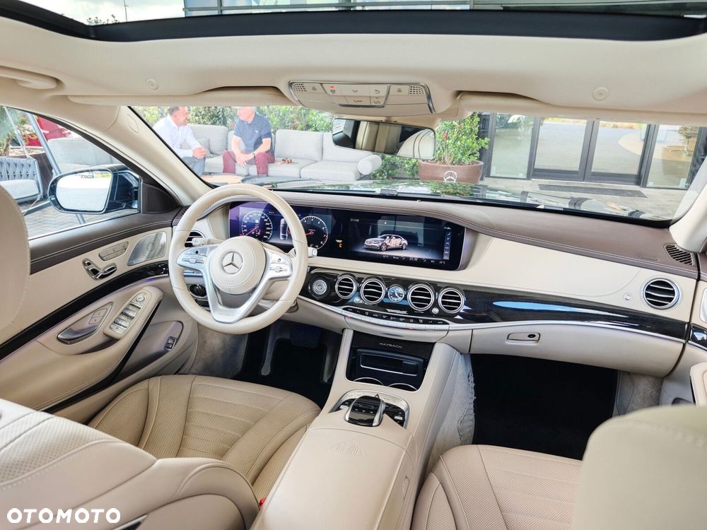 Mercedes-Benz Klasa S 560 4-Matic L 9G-TRONIC - 17