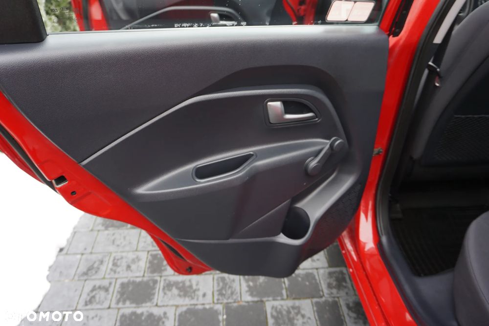 Kia Rio 1.2 L - 13