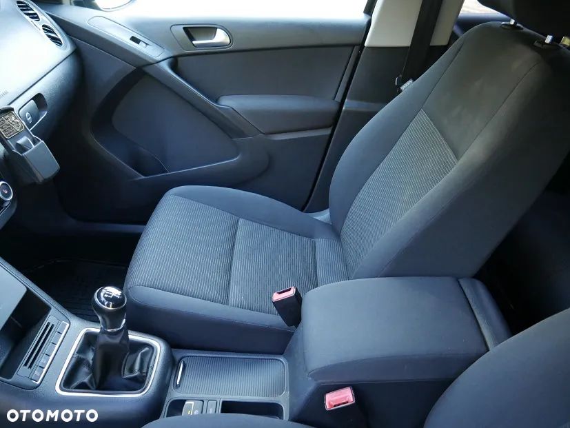 Volkswagen Tiguan - 26