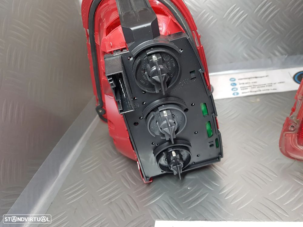 Farolim Direito Mini cooper R53 R56 R57 LCI Led original - 4