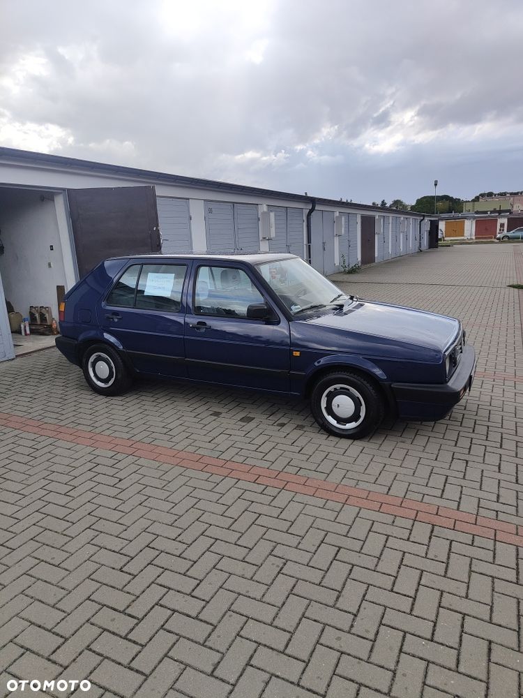 Volkswagen Golf - 4