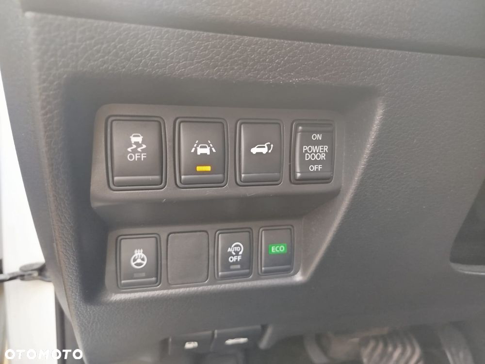 Nissan X-Trail 2.0 dCi Tekna Xtronic 4WD - 17