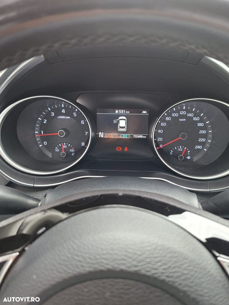 Kia XCeed 1.5 T-GDI 6MT City - 16