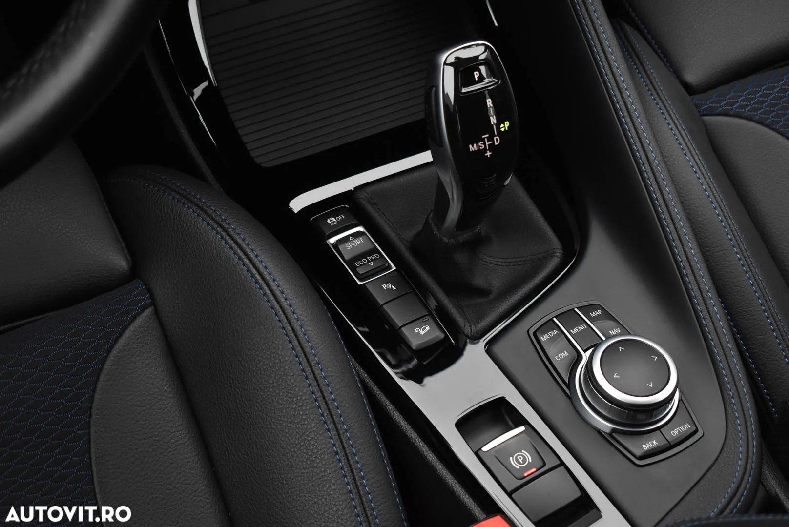 BMW X1 xDrive20i AT - 26