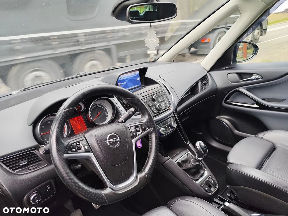 Opel Zafira - 19