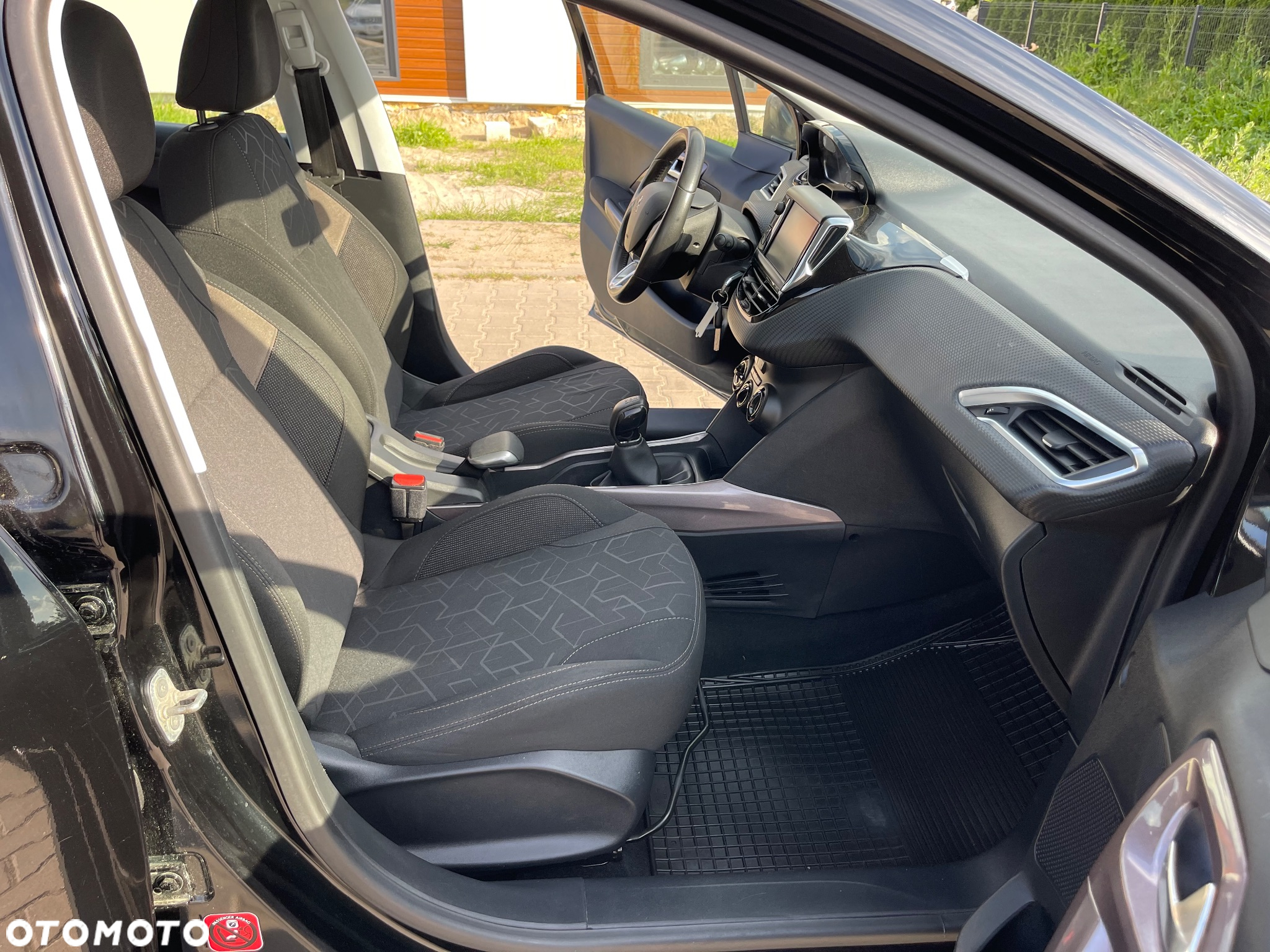 Peugeot 2008 - 24