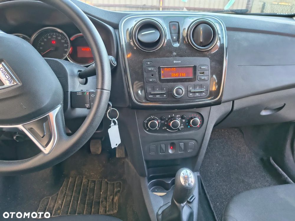 Dacia Sandero - 22