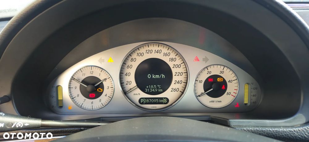 Mercedes-Benz Klasa E - 6