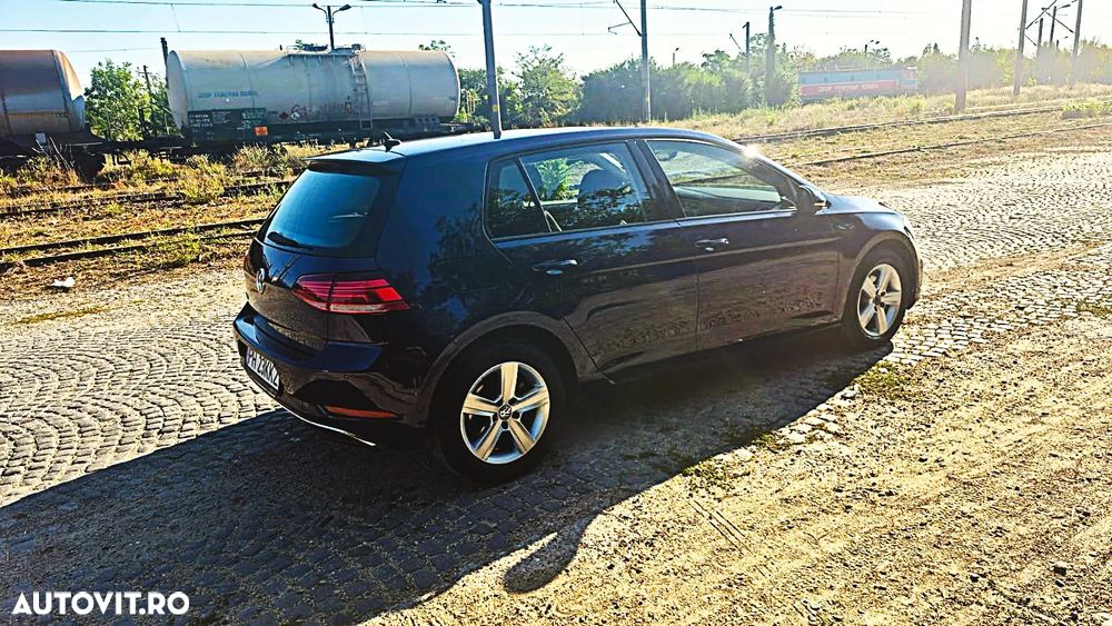 Volkswagen Golf 1.6 TDI DSG Comfortline - 5