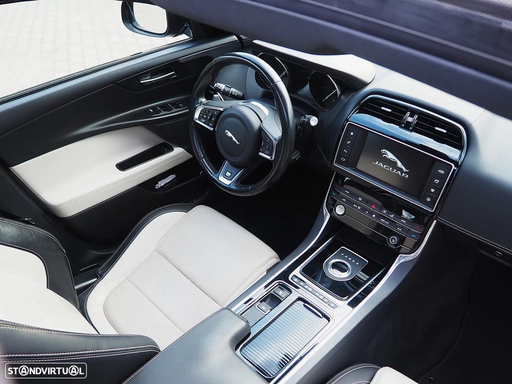 Jaguar XE 20d Aut. R-Sport - 20