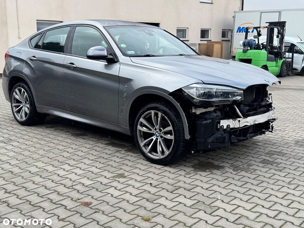 BMW X6 xDrive30d - 16