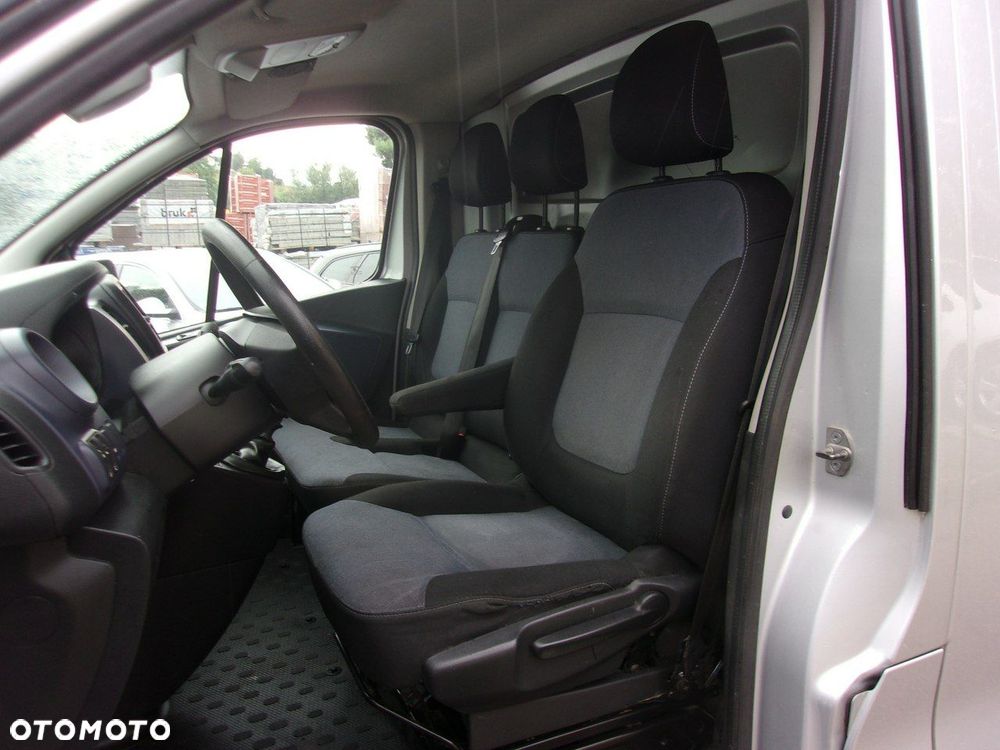 Opel Vivaro - 9