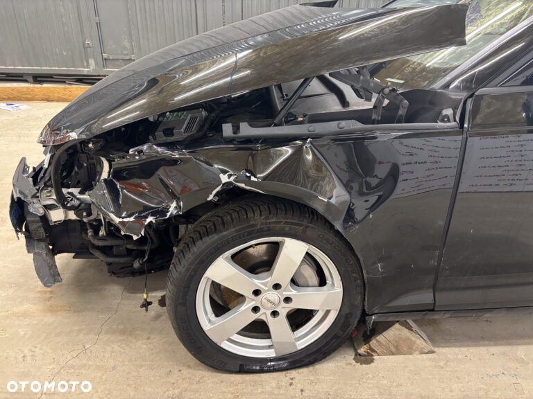 Audi A4 Avant 40 TDI S tronic - 14