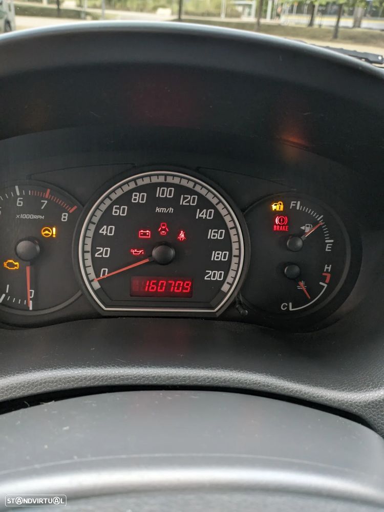 Suzuki Swift 1.3 16V GL - 6